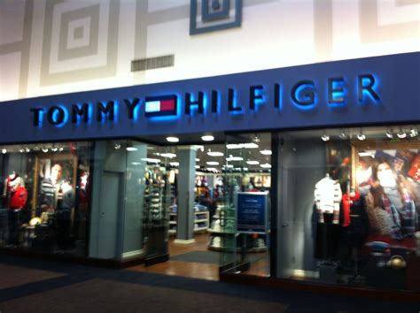 tommy hilfiger sales usa.